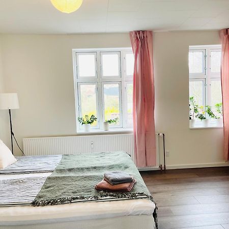 Scandinavian Apartment Hotel - Lunden 1 - Central 3 Bedroom Apartment On Two Floors Horsens Esterno foto