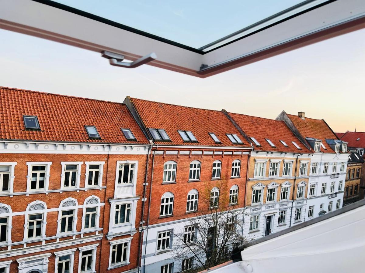 Scandinavian Apartment Hotel - Lunden 1 - Central 3 Bedroom Apartment On Two Floors Horsens Esterno foto